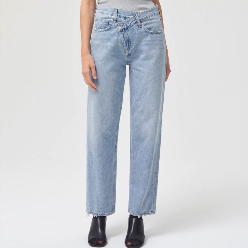 New AGOLDE criss cross jeans in suburbia size 31 with tags.